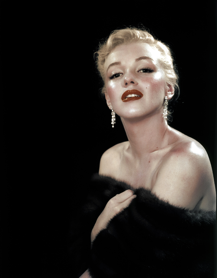 Marilyn Monroe-tól Billie Eilishig – Dívák és Ikonok a Magyar Zene Házában