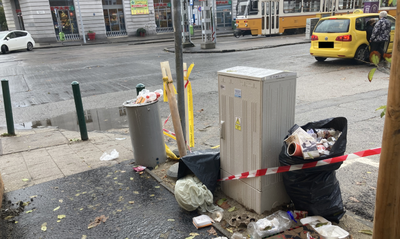A budapesti kőszínház színpadán lép fel az AWS zenekar